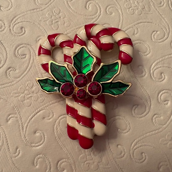 Vintage Christmas jewelry pins - Picture 3 of 8